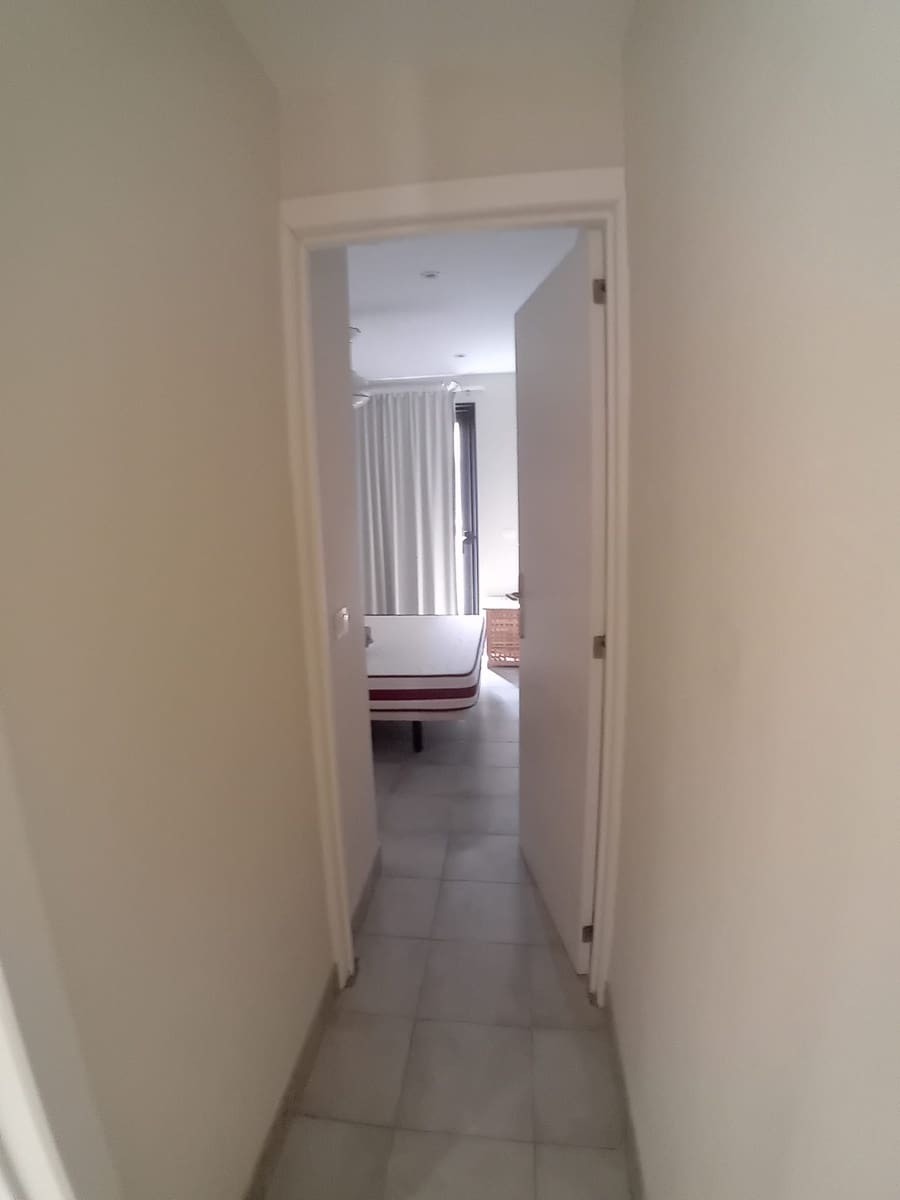 2 soveværelse Strandlejlighed til salg i Playa de las Americas med swimmingpool - € 410.000 (Ref: 9628098)