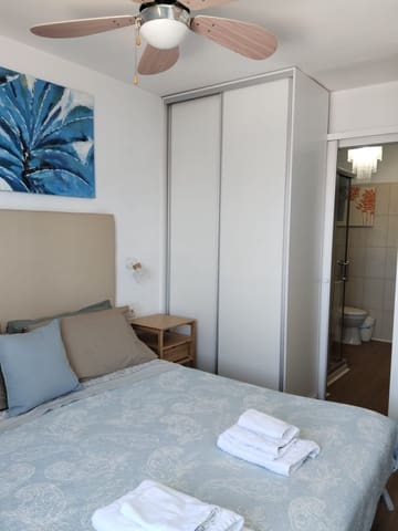 2 soverom Leilighet til salgs i Los Cristianos, Arona med svømmebasseng garasje - € 421 500 (Ref: 9908879)