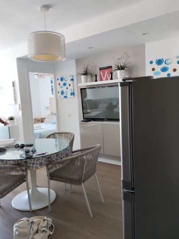2 soverom Leilighet til salgs i Los Cristianos, Arona med svømmebasseng garasje - € 421 500 (Ref: 9908879)