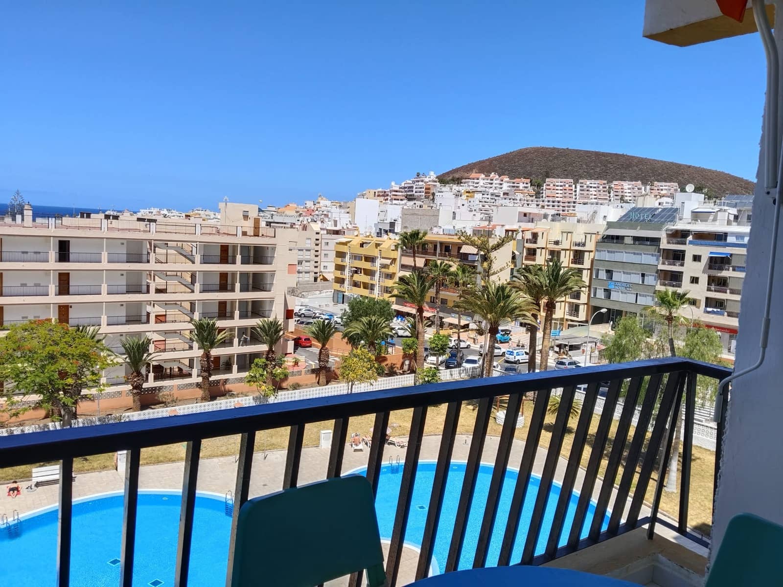 2 soverom Leilighet til salgs i Los Cristianos med svømmebasseng garasje - € 421 500 (Ref: 9908879)