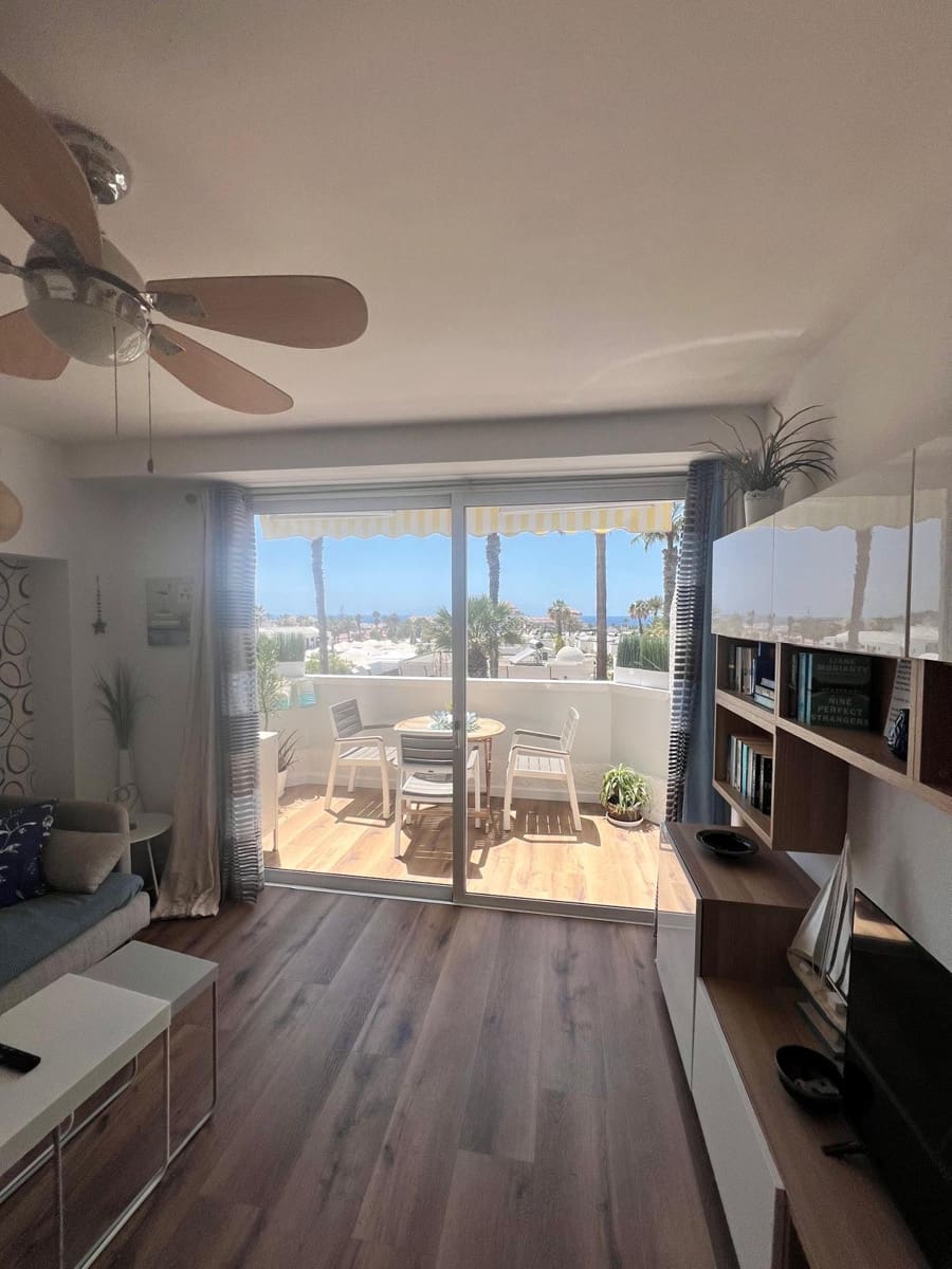 1 sovrum Lägenhet till salu i Costa Adeje med pool - 295 000 € (Ref: 9914053)