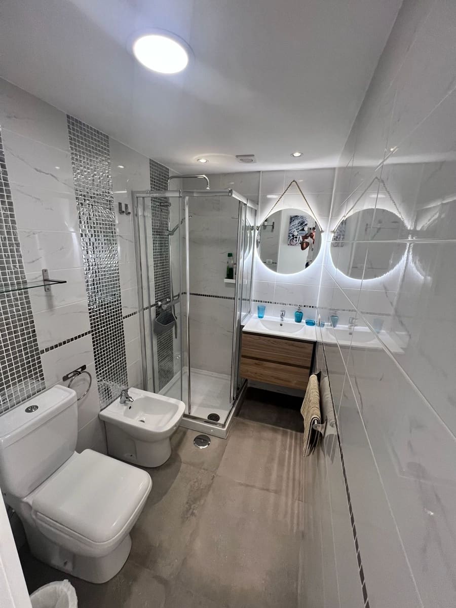 1 sovrum Lägenhet till salu i Costa Adeje med pool - 295 000 € (Ref: 9914053)