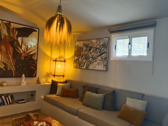 Chalet de 5 habitaciones en Chayofa, Arona en venta con piscina garaje - 1.470.000 € (Ref: 9921039)