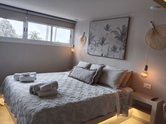 Chalet de 5 habitaciones en Chayofa, Arona en venta con piscina garaje - 1.470.000 € (Ref: 9921039)
