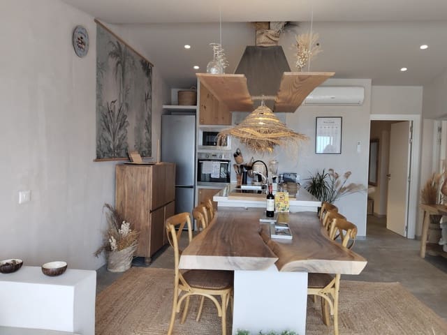 Chalet de 5 habitaciones en Chayofa, Arona en venta con piscina garaje - 1.470.000 € (Ref: 9921039)