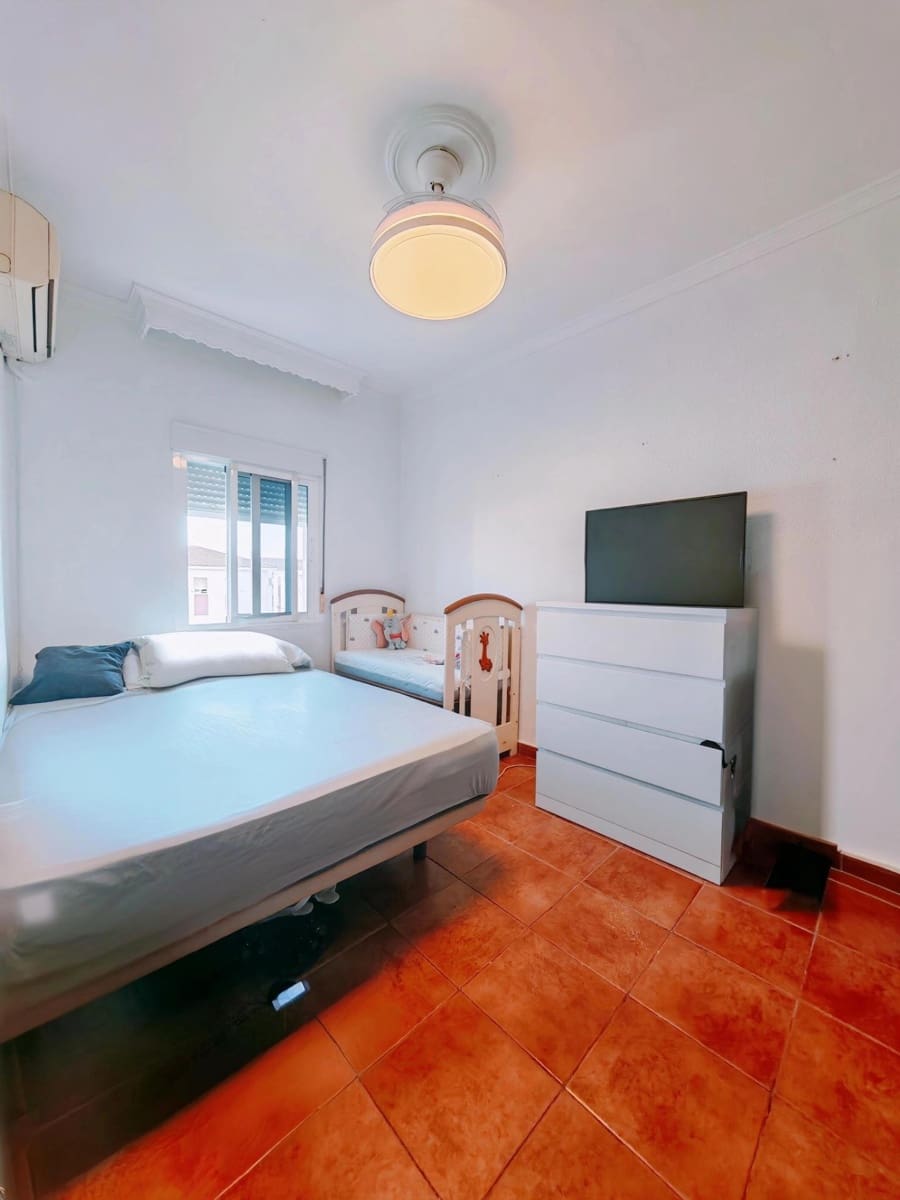 3 chambre Appartement à vendre à Chiclana de la Frontera - 128 000 € (Ref: 10003820)