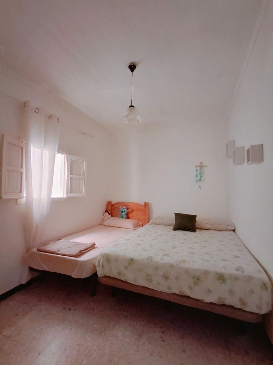 4 bedroom Townhouse for sale in Conil de la Frontera - € 235,000 (Ref: 10021045)