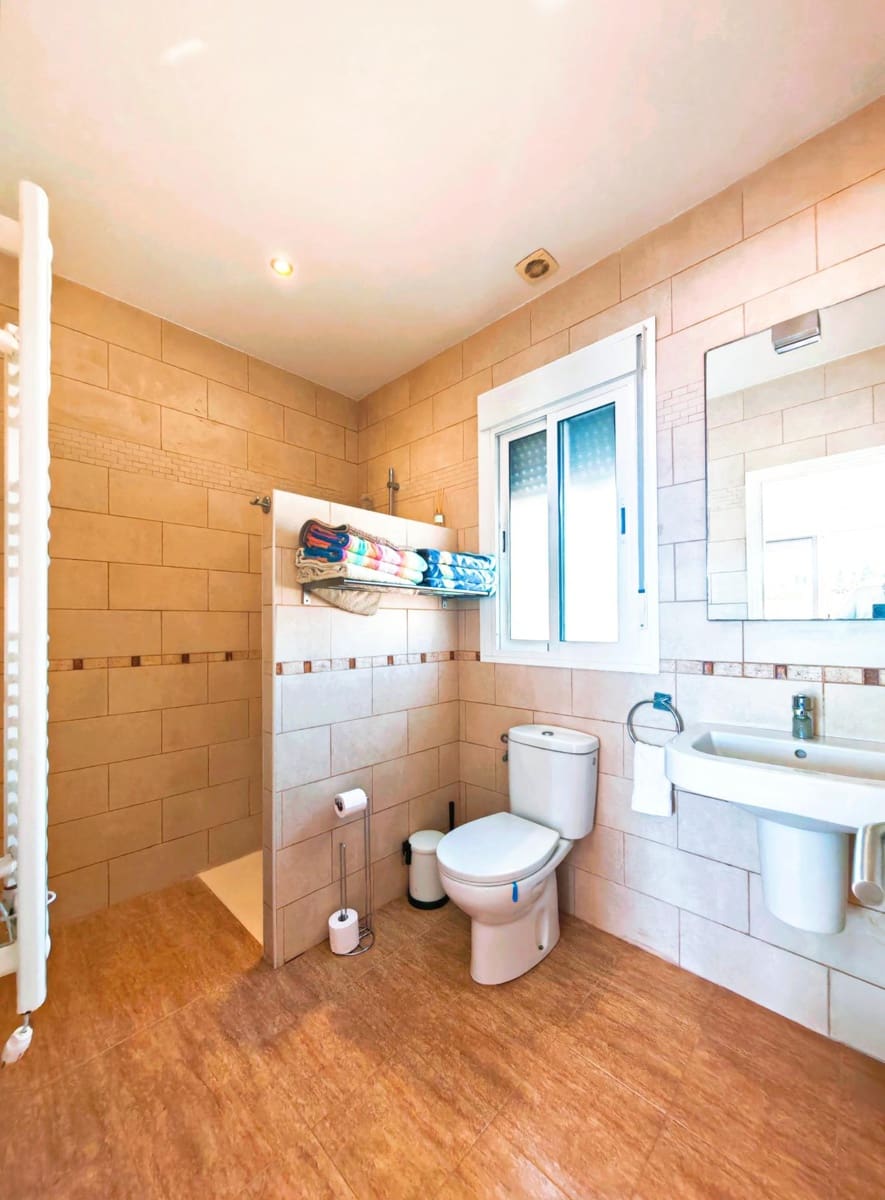 Chalet de 3 habitaciones en Chiclana de la Frontera en venta con piscina garaje - 315.000 € (Ref: 10025845)