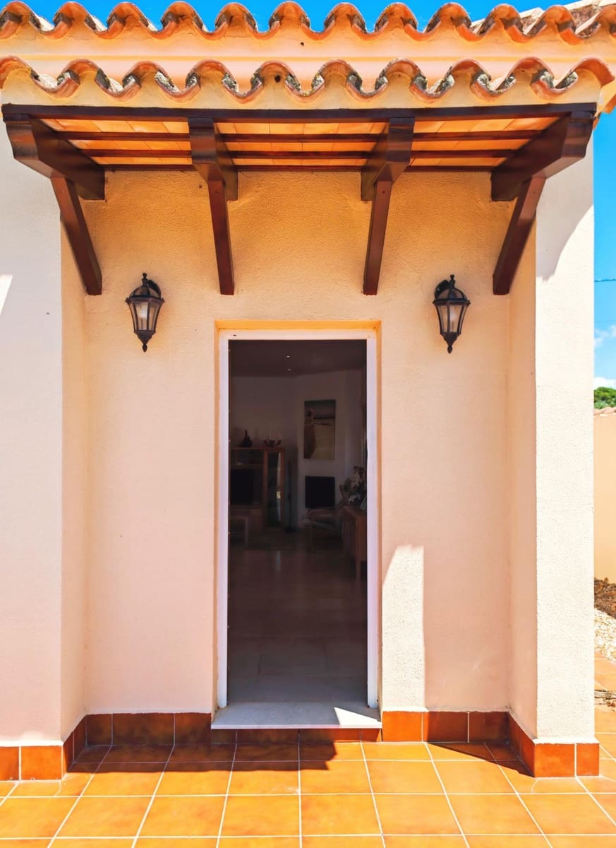 Chalet de 3 habitaciones en Chiclana de la Frontera en venta con piscina garaje - 315.000 € (Ref: 10025845)
