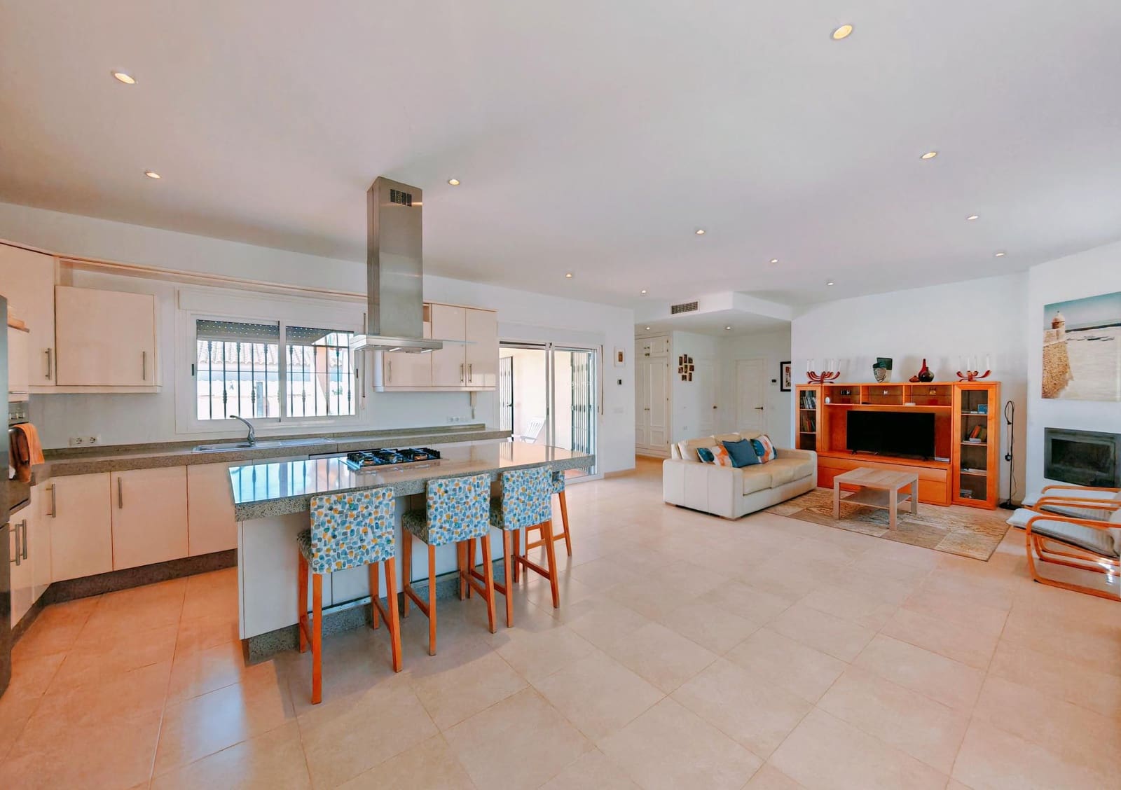 Chalet de 3 habitaciones en Chiclana de la Frontera en venta con piscina garaje - 315.000 € (Ref: 10025845)