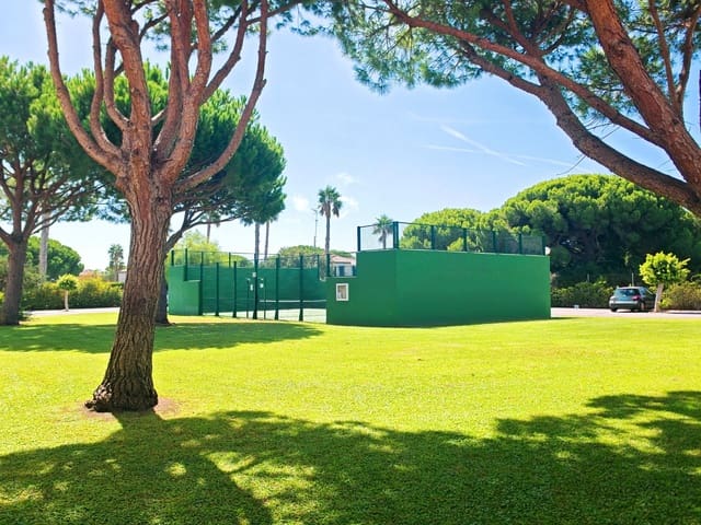 2 soverom Leilighet til salgs i Chiclana de la Frontera med svømmebasseng - € 215 000 (Ref: 10081437)