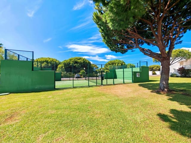 2 soverom Leilighet til salgs i Chiclana de la Frontera med svømmebasseng - € 215 000 (Ref: 10081437)