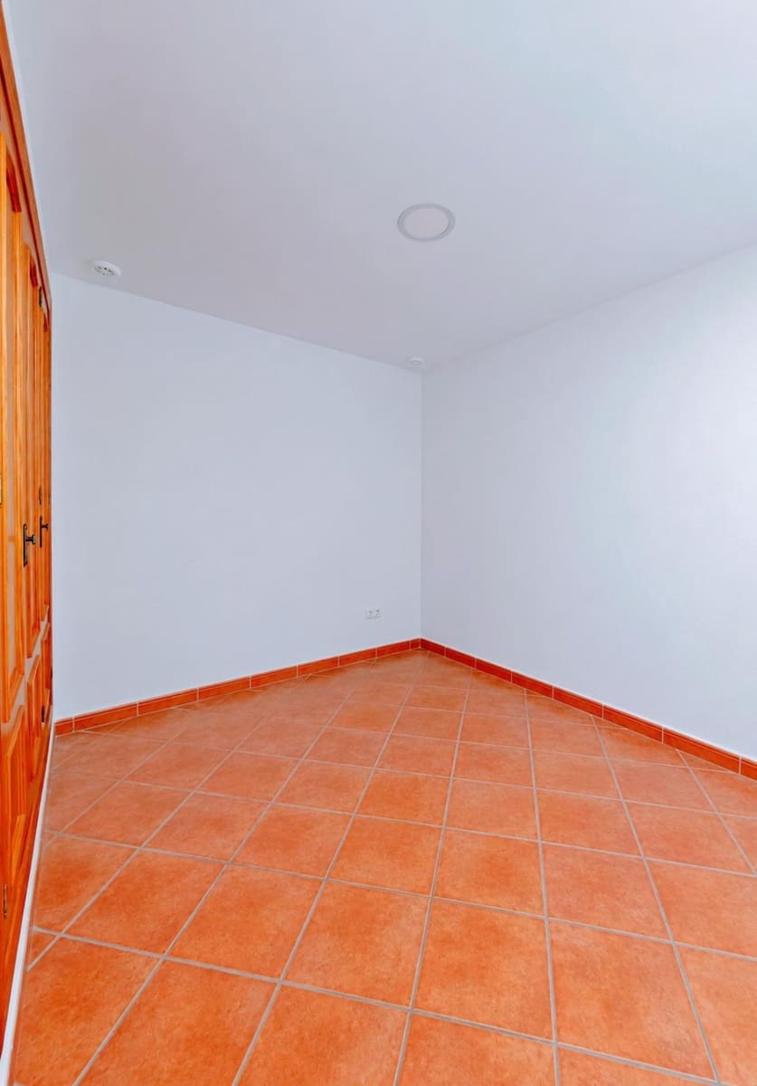 Piso de 3 habitaciones en San Fernando en venta - 190.000 € (Ref: 10086346)