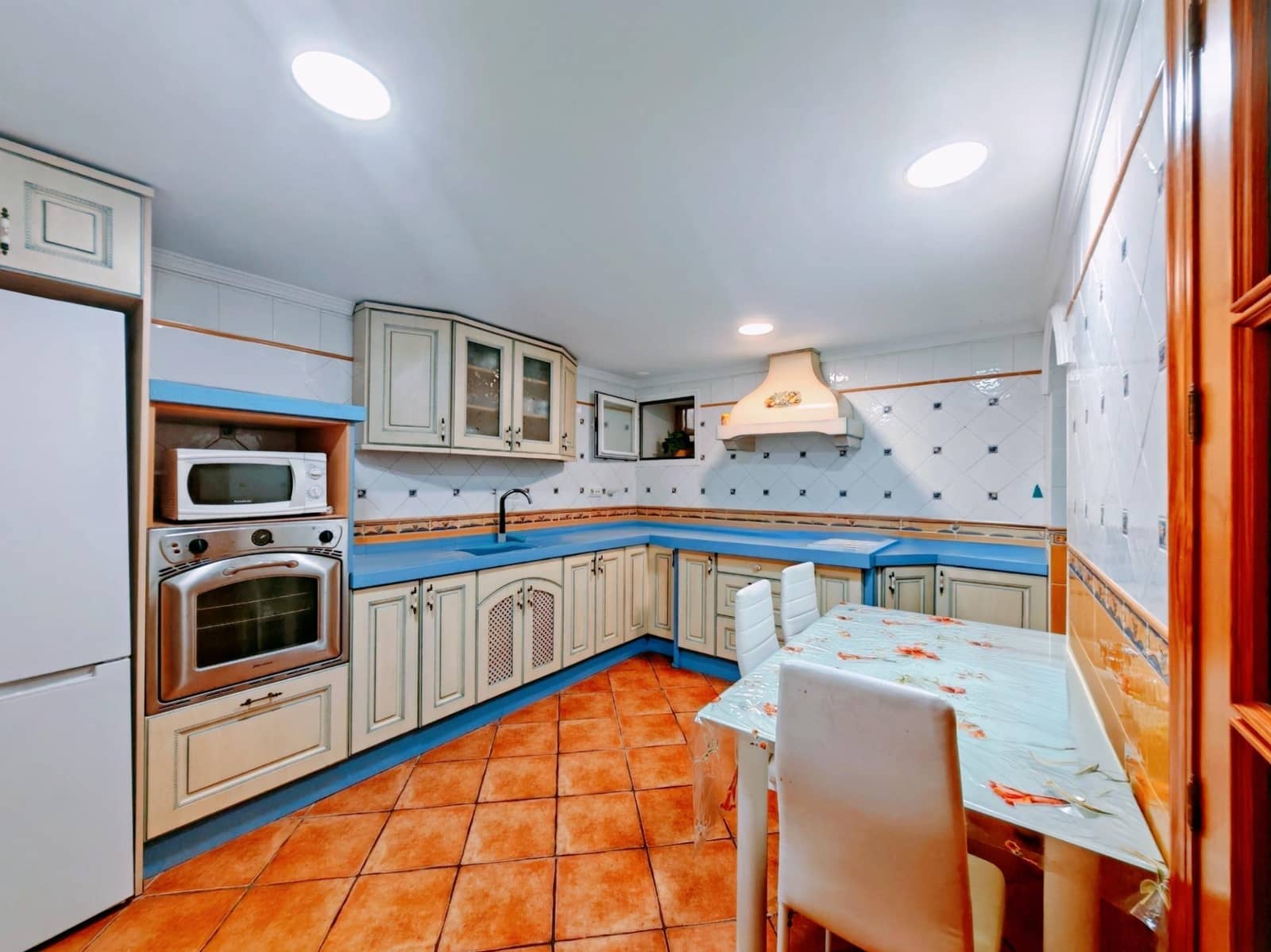 Piso de 3 habitaciones en San Fernando en venta - 190.000 € (Ref: 10086346)