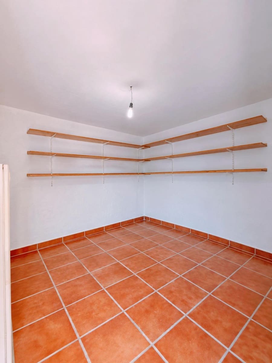 5 camera da letto Villa in vendita in Chiclana de la Frontera con piscina garage - 335.000 € (Rif: 10100334)