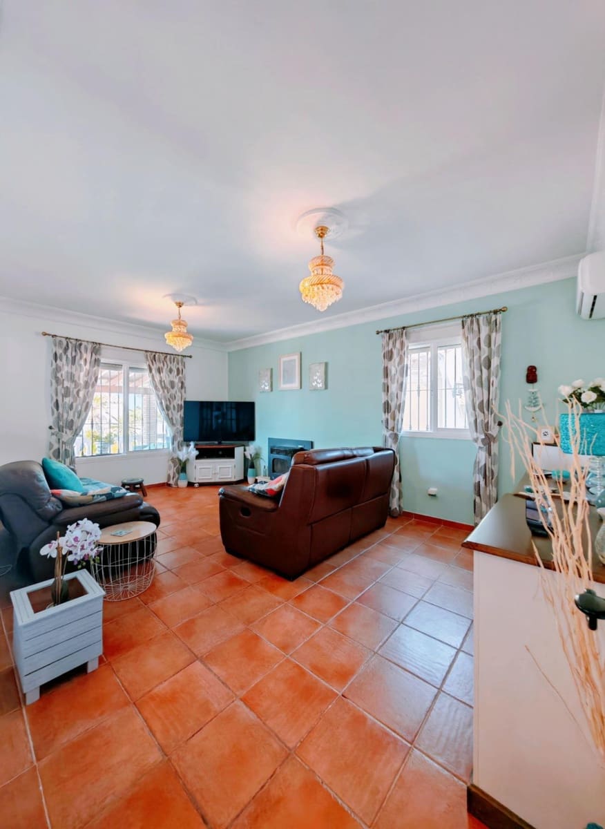 5 camera da letto Villa in vendita in Chiclana de la Frontera con piscina garage - 335.000 € (Rif: 10100334)