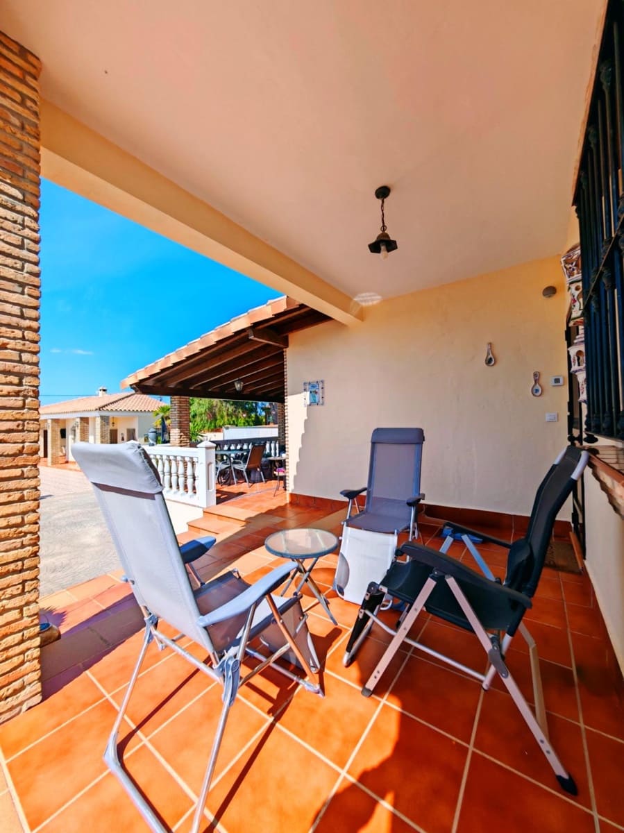 5 camera da letto Villa in vendita in Chiclana de la Frontera con piscina garage - 335.000 € (Rif: 10100334)