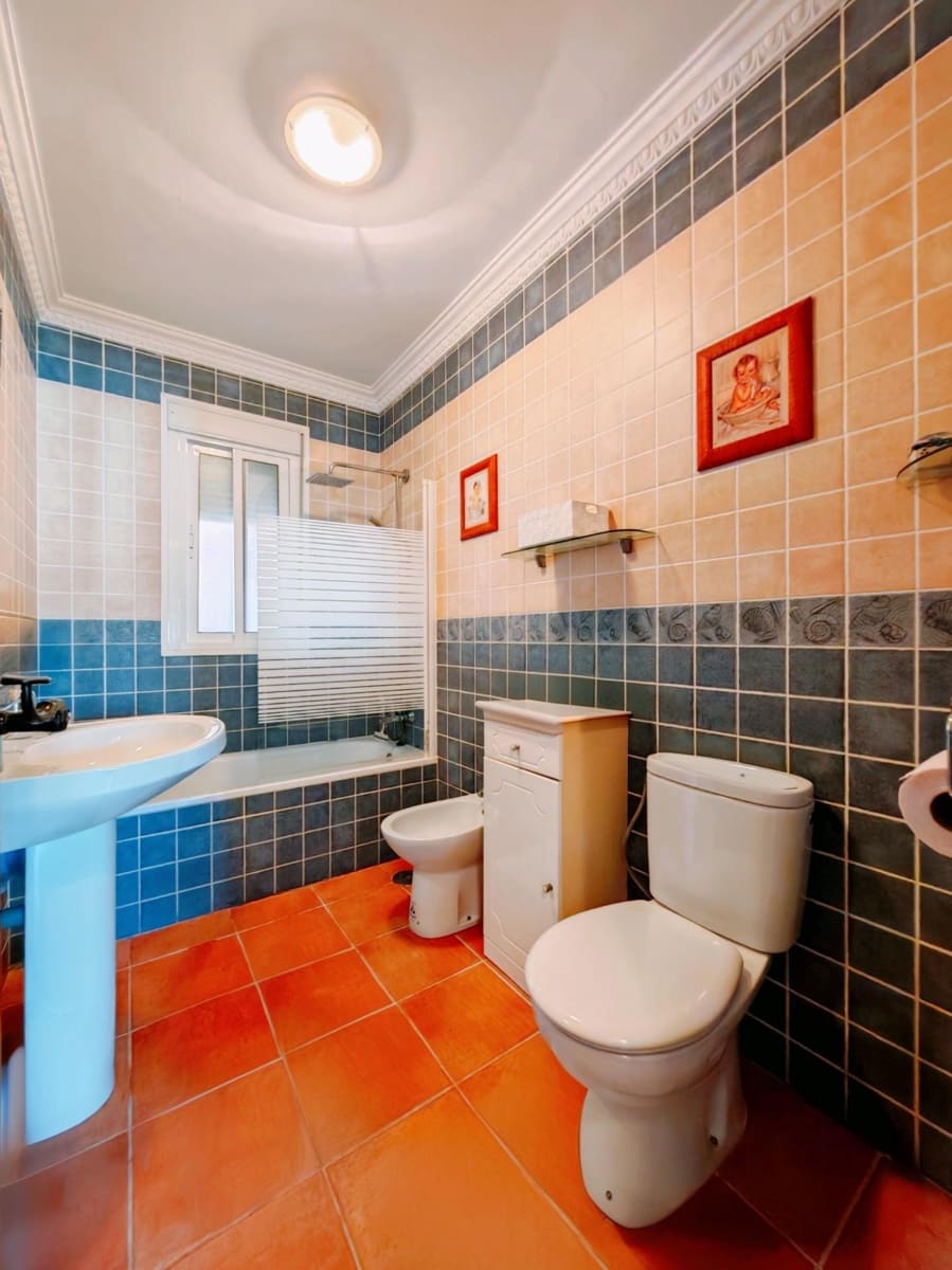 5 camera da letto Villa in vendita in Chiclana de la Frontera con piscina garage - 335.000 € (Rif: 10100334)