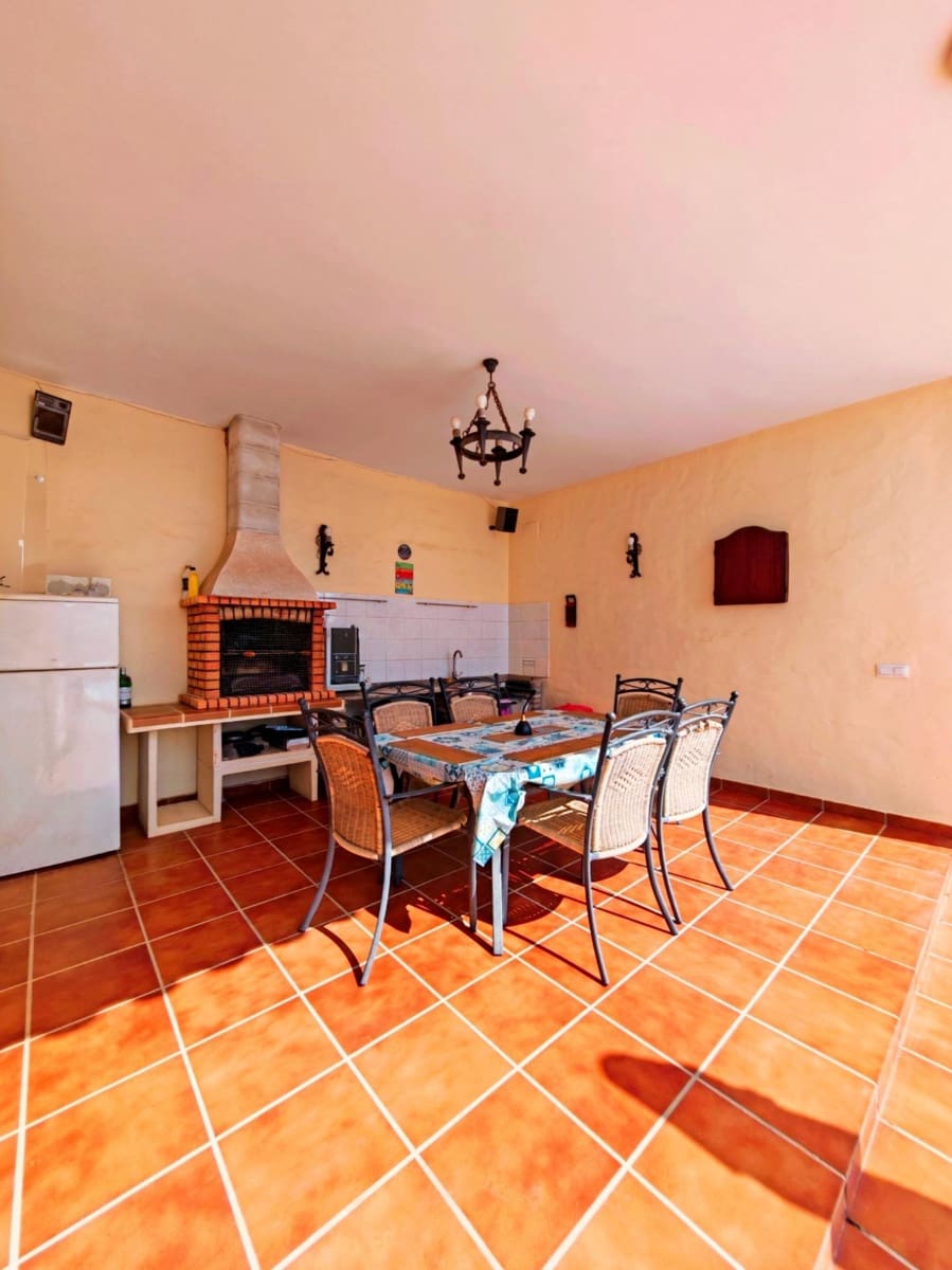 5 camera da letto Villa in vendita in Chiclana de la Frontera con piscina garage - 335.000 € (Rif: 10100334)