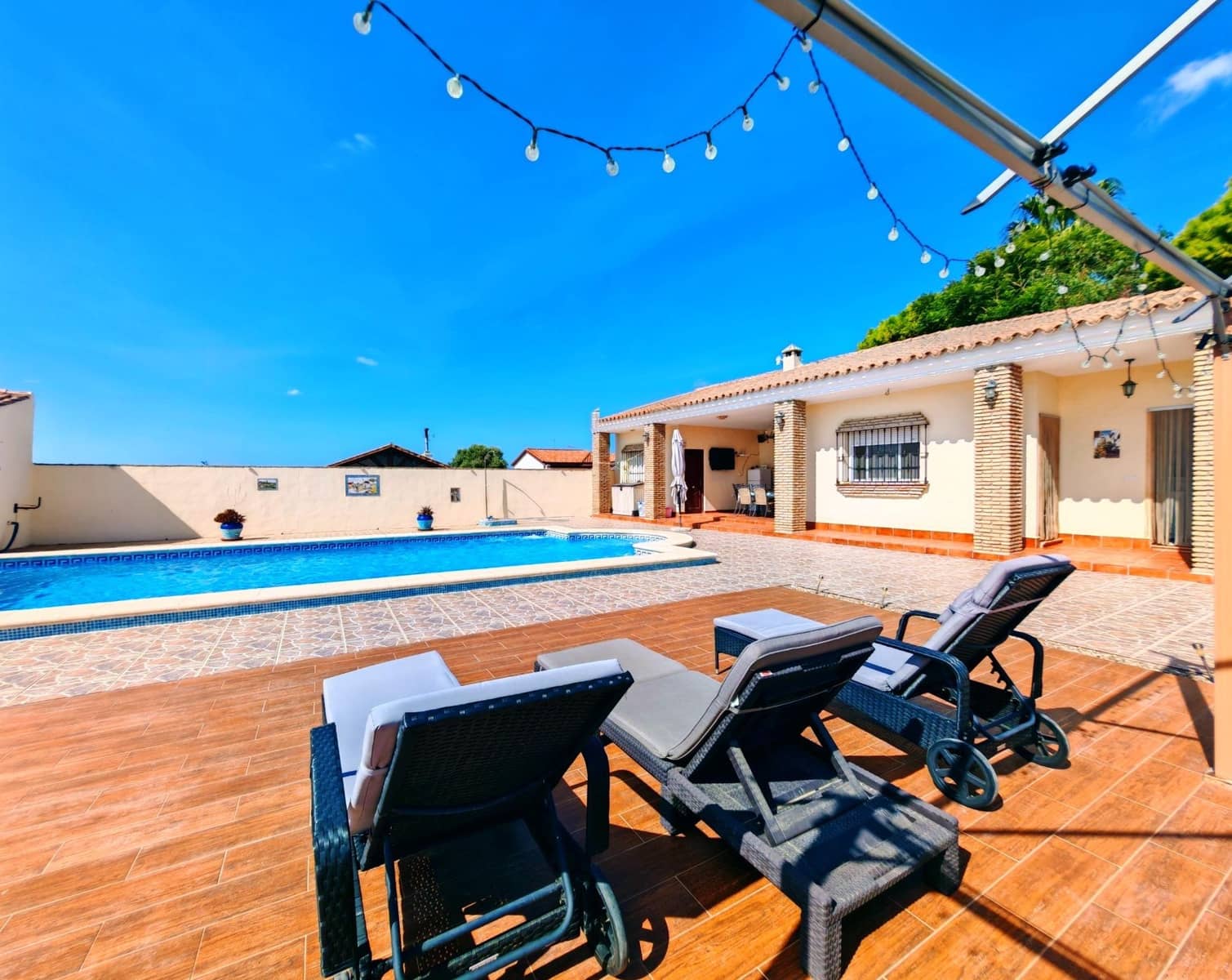 5 camera da letto Villa in vendita in Chiclana de la Frontera con piscina garage - 335.000 € (Rif: 10100334)