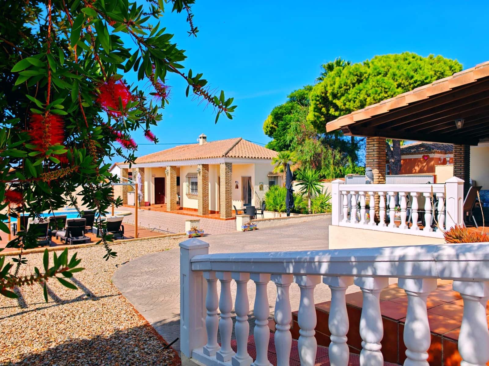 5 camera da letto Villa in vendita in Chiclana de la Frontera con piscina garage - 335.000 € (Rif: 10100334)