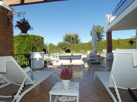 5 sypialnia Willa na sprzedaż w Arcos de la Frontera z basenem garażem - 765 000 € (Ref: 10131784)