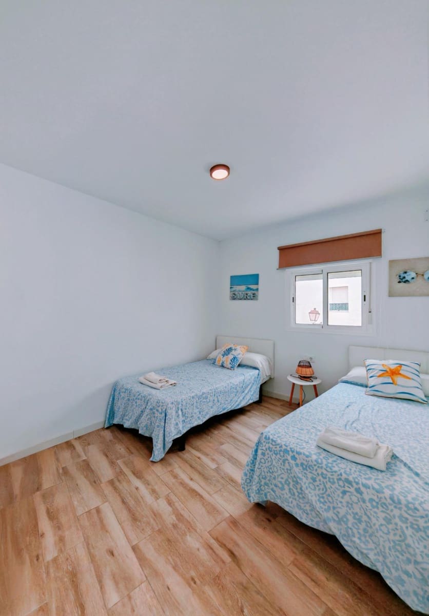 2 bedroom Townhouse for sale in Conil de la Frontera - € 275,990 (Ref: 10131785)
