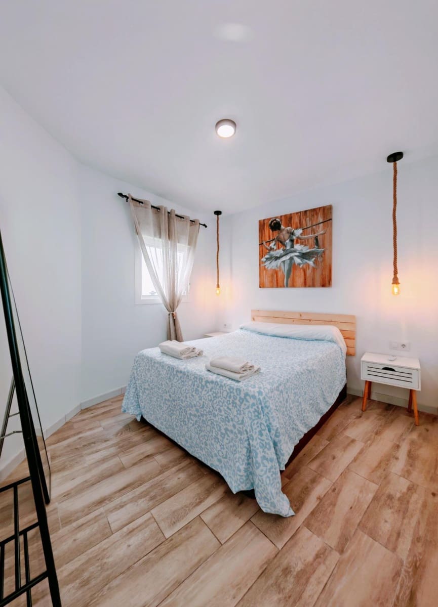 2 bedroom Townhouse for sale in Conil de la Frontera - € 275,990 (Ref: 10131785)