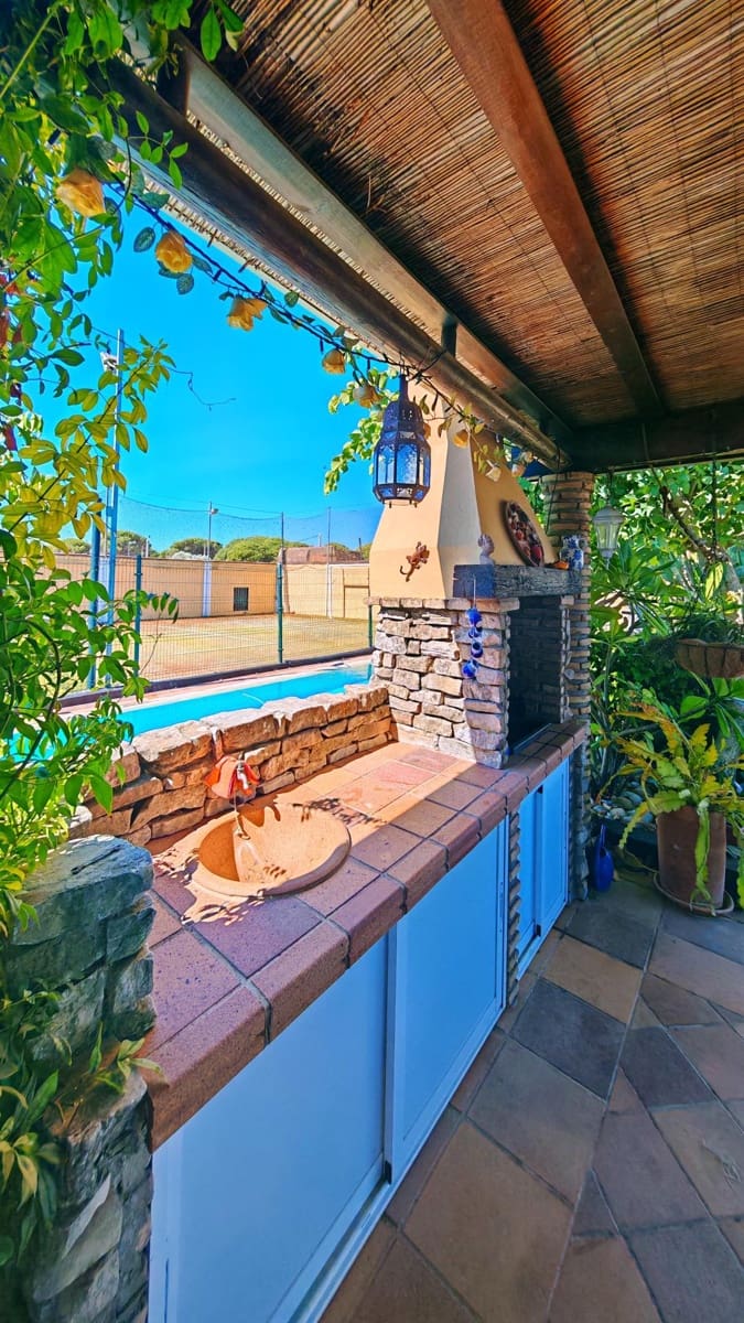 4 chambre Villa/Maison à vendre à Pago del Humo avec piscine garage - 420 000 € (Ref: 10139856)