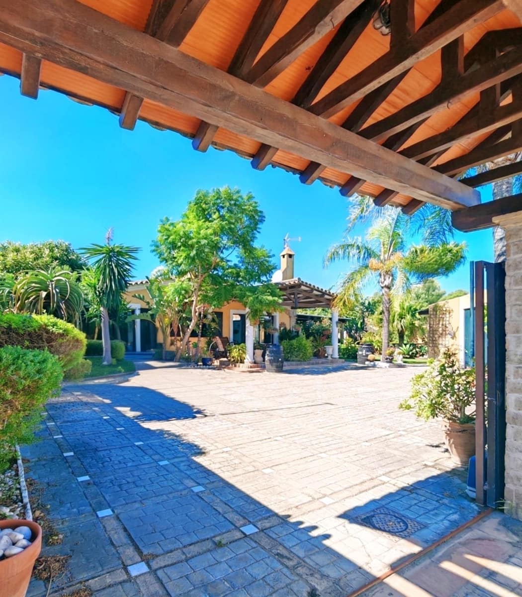 4 chambre Villa/Maison à vendre à Pago del Humo avec piscine garage - 420 000 € (Ref: 10139856)