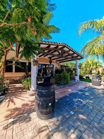 4 chambre Villa/Maison à vendre à Pago del Humo, Chiclana de la Frontera avec piscine garage - 420 000 € (Ref: 10139856)