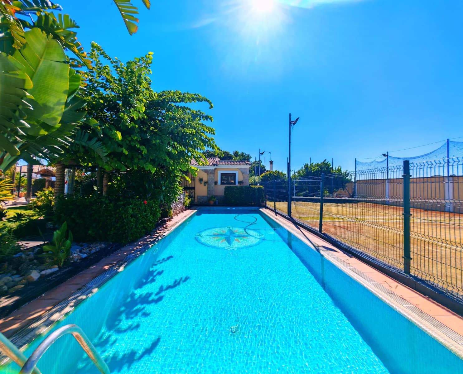 4 chambre Villa/Maison à vendre à Pago del Humo avec piscine garage - 420 000 € (Ref: 10139856)