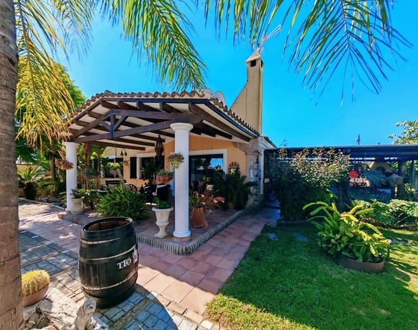 4 chambre Villa/Maison à vendre à Pago del Humo, Chiclana de la Frontera avec piscine garage - 420 000 € (Ref: 10139856)