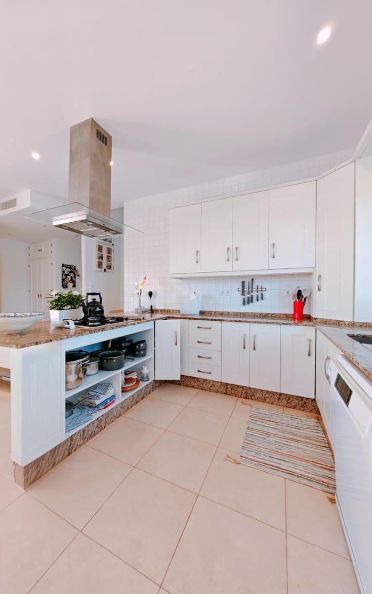 4 camera da letto Villa in vendita in Chiclana de la Frontera con piscina garage - 380.000 € (Rif: 10153645)