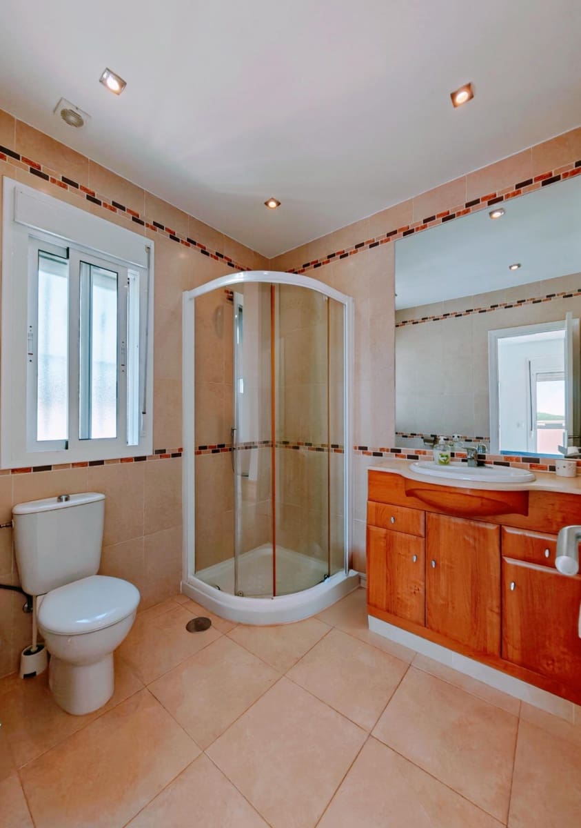 4 camera da letto Villa in vendita in Chiclana de la Frontera con piscina garage - 380.000 € (Rif: 10153645)
