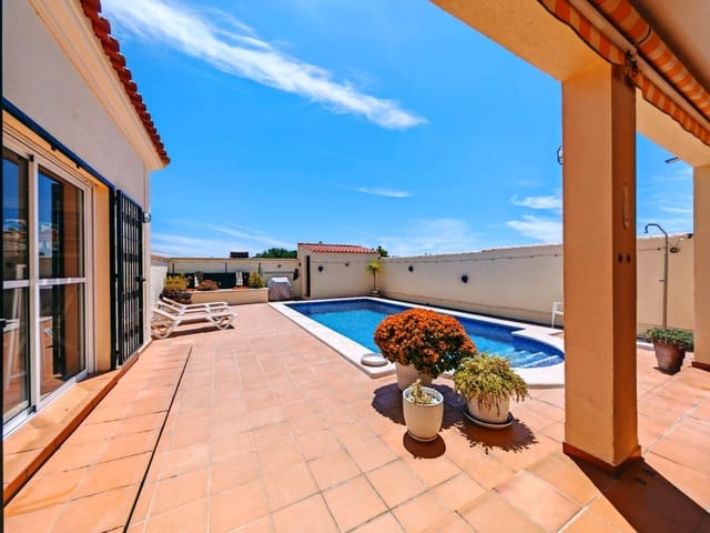 4 camera da letto Villa in vendita in Chiclana de la Frontera con piscina garage - 380.000 € (Rif: 10153645)
