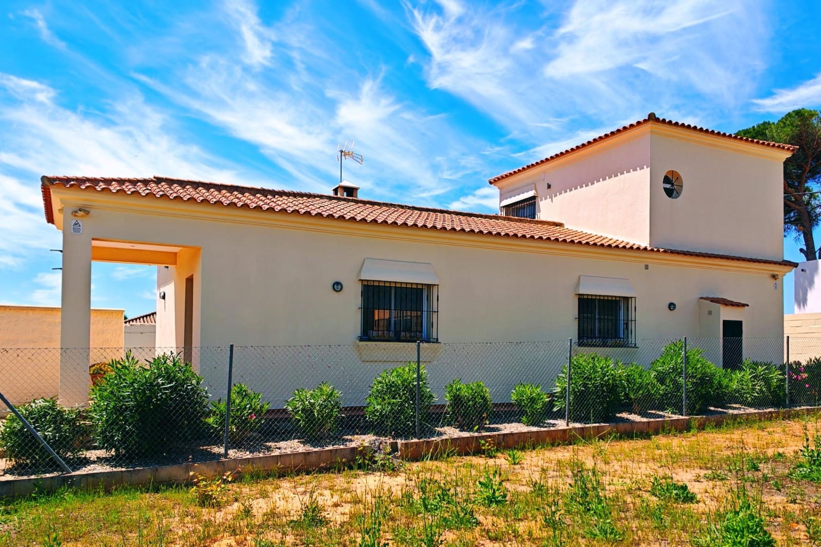 4 camera da letto Villa in vendita in Chiclana de la Frontera con piscina garage - 380.000 € (Rif: 10153645)