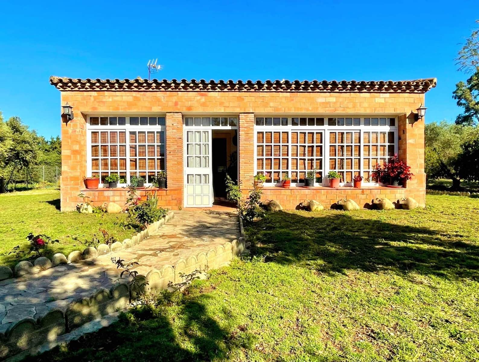 4 Zimmer Villa zu verkaufen in Medina-Sidonia mit Pool Garage - 270.000 € (Ref: 8636981)