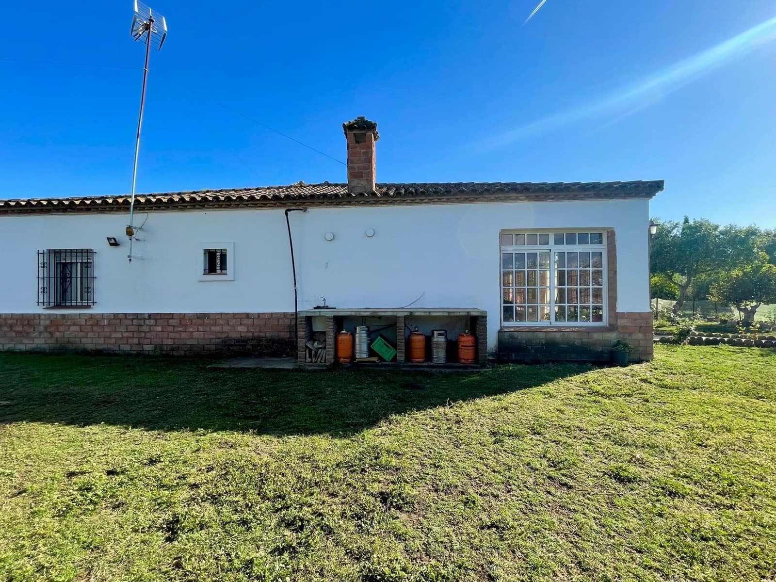 4 Zimmer Villa zu verkaufen in Medina-Sidonia mit Pool Garage - 270.000 € (Ref: 8636981)