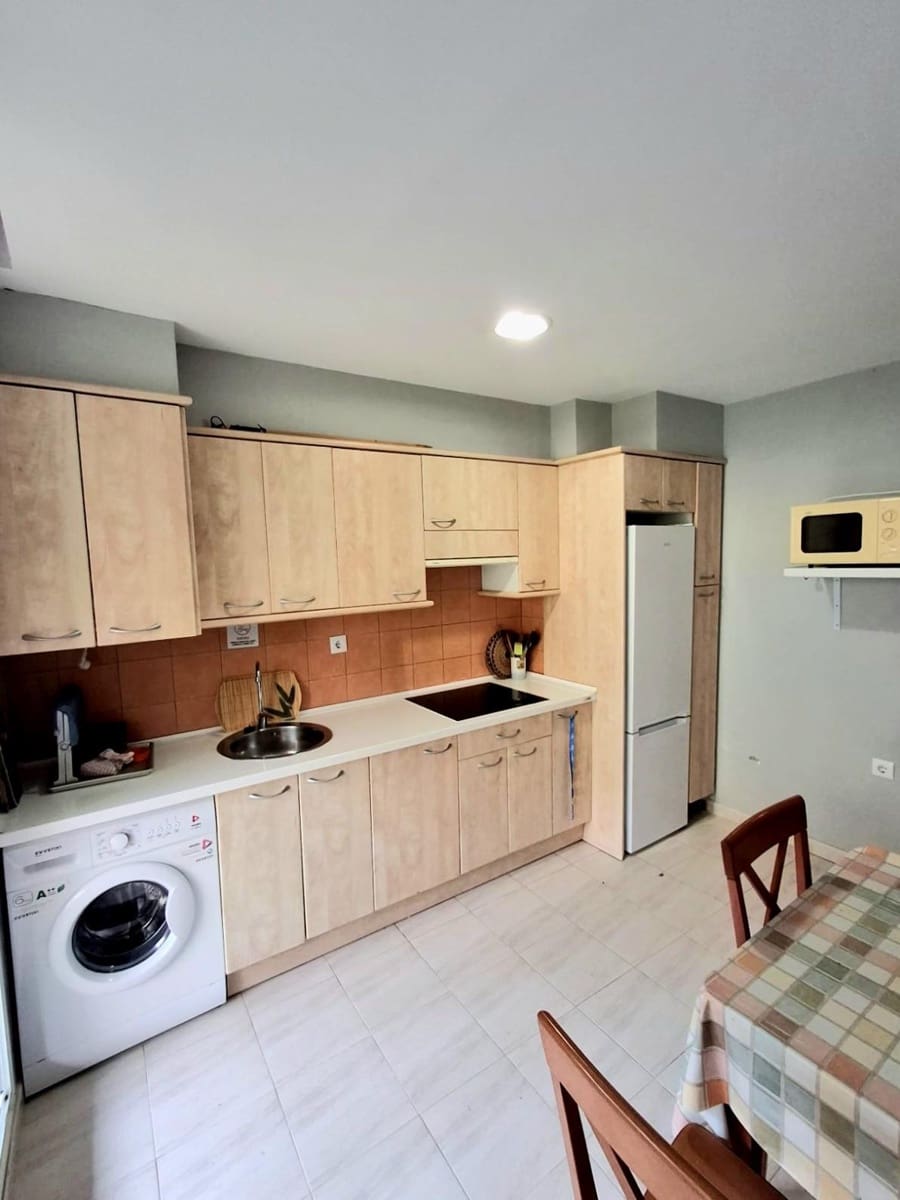 3 soveværelse Rækkehus til salg i Los Canos de Meca med swimmingpool garage - € 355.000 (Ref: 8789572)