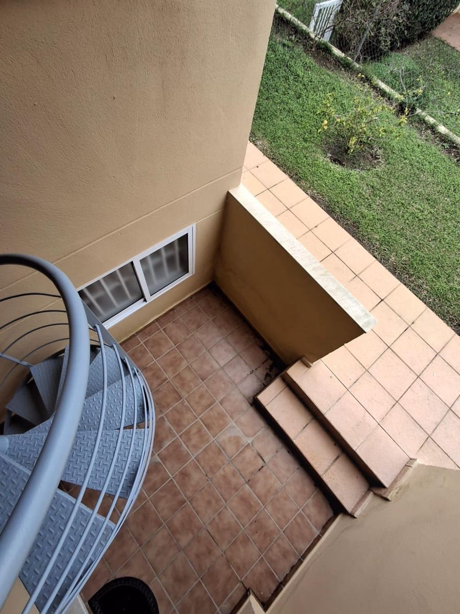 3 soveværelse Rækkehus til salg i Los Canos de Meca med swimmingpool garage - € 355.000 (Ref: 8789572)