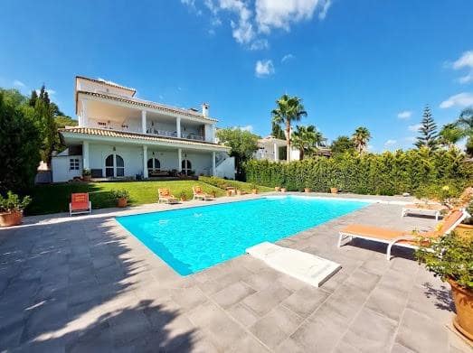 5 chambre Villa/Maison à vendre à Benalup avec piscine garage - 825 000 € (Ref: 8825197)