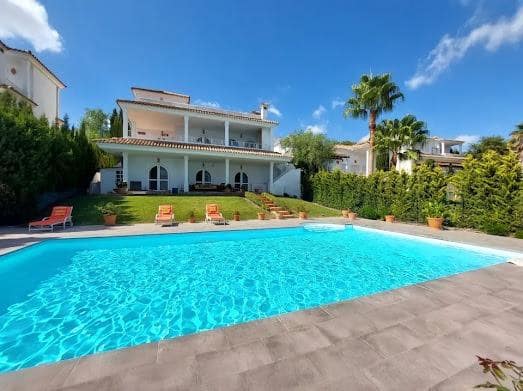 5 chambre Villa/Maison à vendre à Benalup avec piscine garage - 825 000 € (Ref: 8825197)