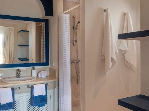 5 chambre Villa/Maison à vendre à Benalup avec piscine garage - 825 000 € (Ref: 8825197)