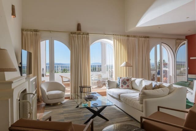 5 chambre Villa/Maison à vendre à Benalup avec piscine garage - 825 000 € (Ref: 8825197)