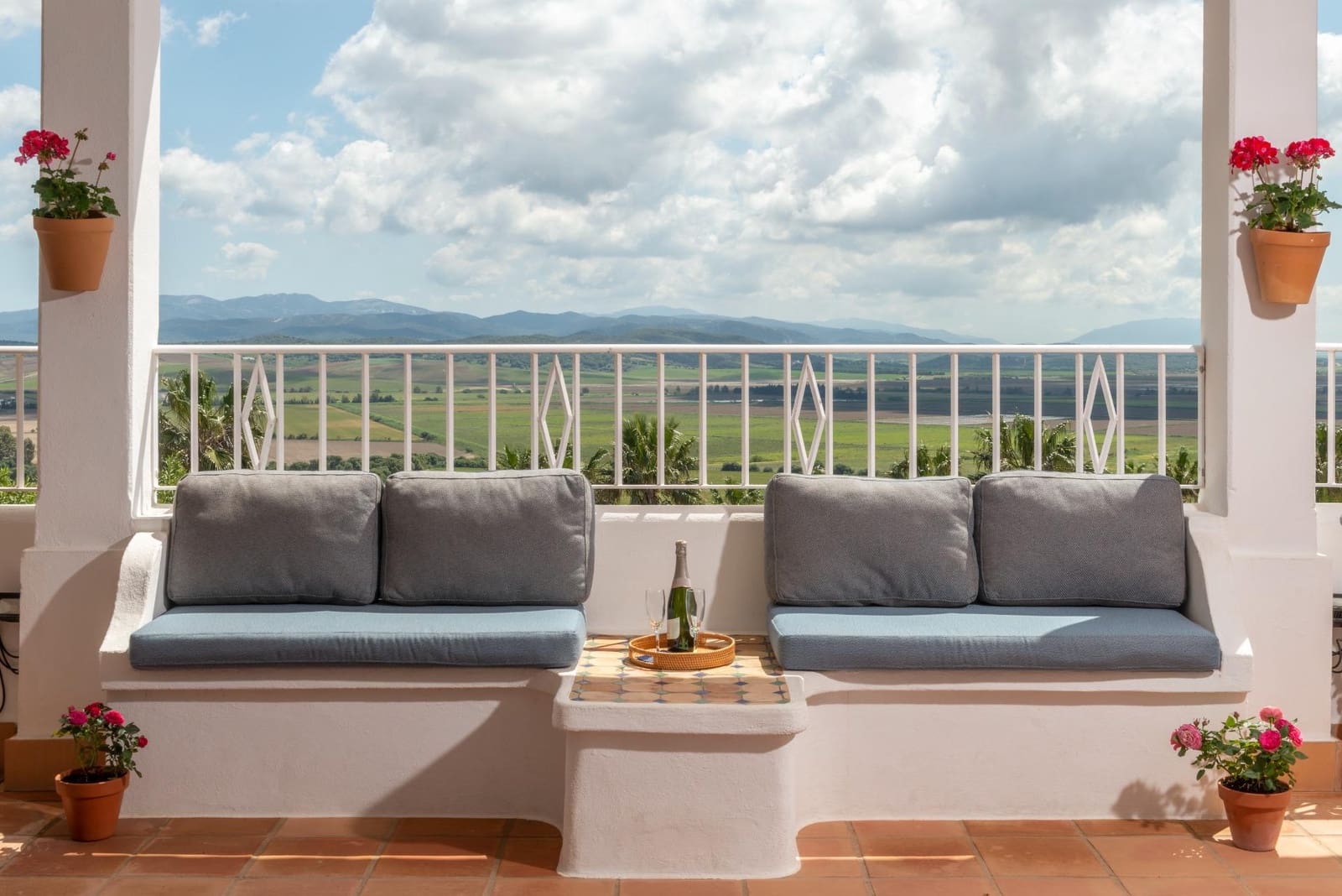 5 chambre Villa/Maison à vendre à Benalup avec piscine garage - 825 000 € (Ref: 8825197)