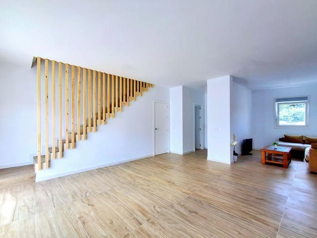 3 soveværelse Villa til salg i Chiclana de la Frontera med swimmingpool - € 295.000 (Ref: 8954449)