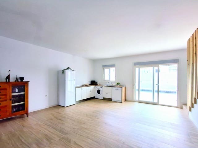 3 soveværelse Villa til salg i Chiclana de la Frontera med swimmingpool - € 295.000 (Ref: 8954449)