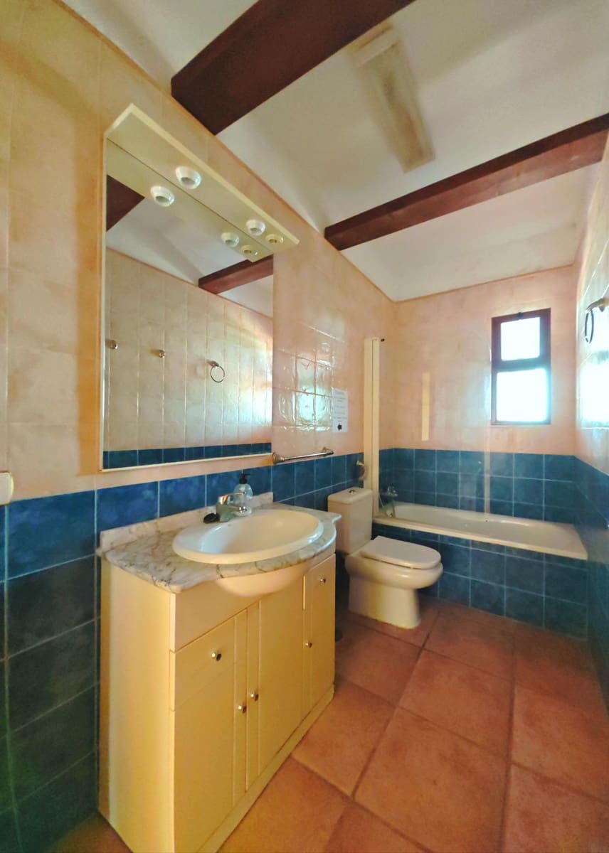 5 soveværelse Villa til salg i Conil de la Frontera med garage - € 368.000 (Ref: 9034720)