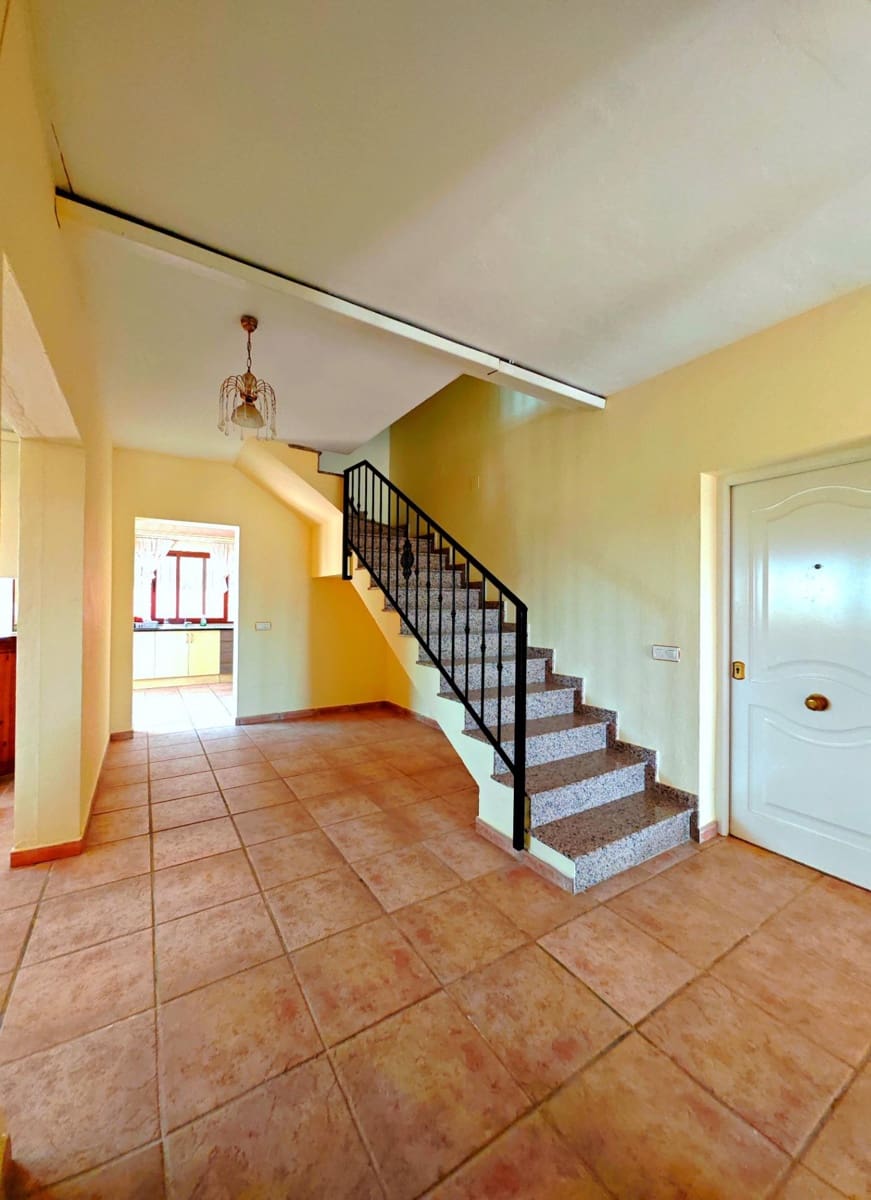 5 soveværelse Villa til salg i Conil de la Frontera med garage - € 368.000 (Ref: 9034720)